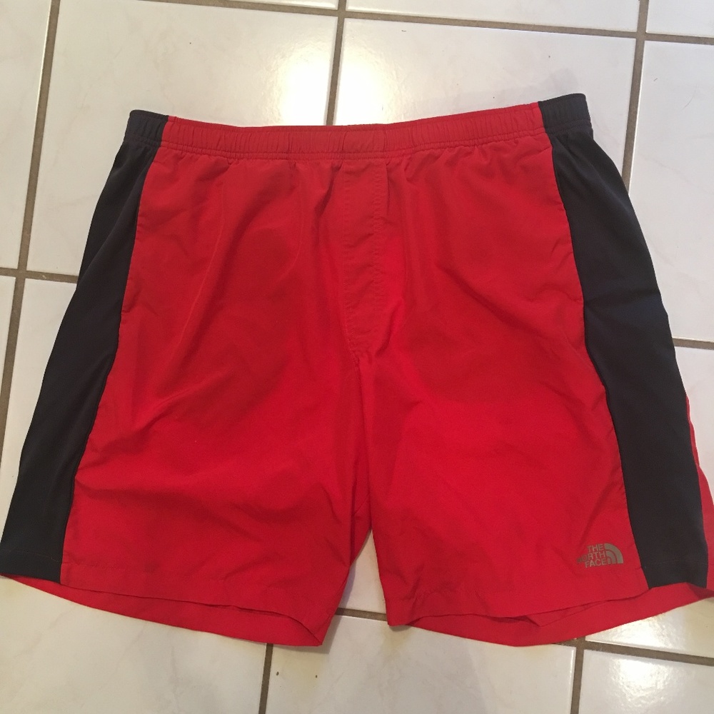 The North Face Shorts Size XXL